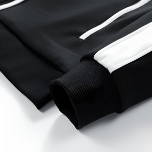 Ensemble de survêtement gris et rouge à rayures pour homme, fermeture éclair intégrale, sportif, séchage rapide, coupe classique, couleur unie, poches latérales, idéal pour l'automne - Product Image 5