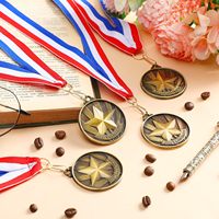Médaille de trophée en métal ODM de 2 pouces avec ruban doré, logo personnalisé, vente en gros, promotionnelle, pour événements sportifs et compétitions