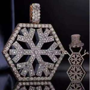 Collar con Colgante de Moissanita VVS para Hombre, Chapado en Rodio, Estilo Hip Hop, con Incrustaciones, para Compromiso/Boda, Plata 925, de Luxira Jewels - Product Image 4