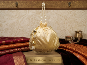 Bolso de mano de satén bordado con cuentas y forro, con correa de perlas y cordón, ideal para bodas y fiestas nupciales. - Product Image 3