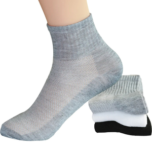 High Quality Men's <b>Polyester</b> Casual <b>Socks</b> - Premium Knitted Outdoor <b>Socks</b> with Custom Logo - Product Image 3