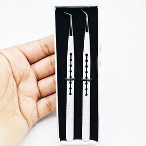 Pince à cils à pointe pointue en acier inoxydable solide professionnel 90 degrés 45 degrés blanc doré étincelle isolation utilisation des cils - Product Image 2