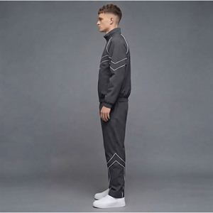 Survêtements pour hommes personnalisés très demandés, 100 % coton molletonné, ensemble 2 pièces, imprimé délavé, coupe-vent, couleur unie, passepoil blanc - Product Image 2