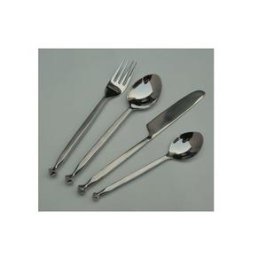 Ensemble de couverts en acier inoxydable avec poignées géométriques, durables et écologiques, 4 pièces, pour mariages, hôtels et traiteurs. - Product Image 1