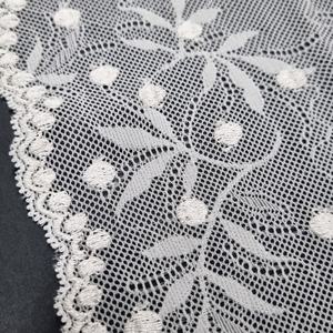 Cinta de Encaje Elástico Bicolor Floral Berry de 20cm, Ligera, de Nylon, Spandex y Rayón, Tejido de Punto por Urdimbre, para Vestidos de Novia, Lencería y Prendas de Vestir - Product Image 2