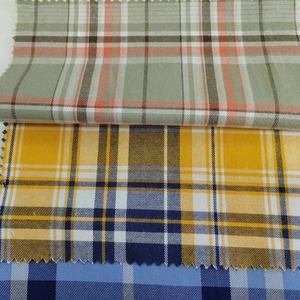 Tissu Seersucker Teint en Fil 100% Coton Nantong, Absorbant l'Humidité, Respirant, Poids Moyen 135 GSM pour Chemises à Carreaux pour Hommes - Product Image 3