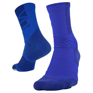 High Quality Customized Men Sports Socks Spandex/<b>Nylon</b> Anti <b>Slip</b> Quick Dry Breathable Autumn Casual Oversized Crew Bottom Socks - Product Image 2