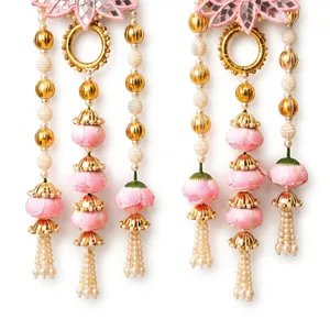 Élégantes boucles d'oreilles pendantes en forme de fleur de lotus rose avec perles et embellissements dorés pour les mariages indiens festifs et traditionnels - Product Image 4