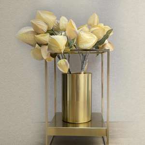 Florero de Metal de Diseño de Alta Calidad al por Mayor con Revestimiento Resistente al Óxido, Decorativo y Funcional para Decoración de Interiores Modernos - Product Image 1