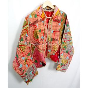 Chaqueta vintage para mujer 100% Kantha, hecha a mano en India, estilo bohemio con bordado, cierre abierto, chaquetas a la moda con estampado floral. - Product Image 4