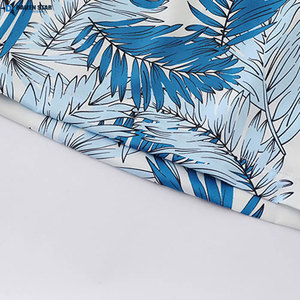 Shorts de Baño para Hombre con Estampado de Plantas Azules, Cintura Media Elástica, Casuales, Tejidos en Poliéster - Product Image 3