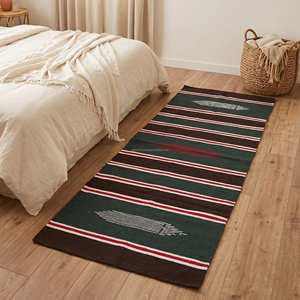 Tapis de couloir en coton Kilim à rayures tribales 3' x 8' pour chambre à coucher, couloir, maison de style sud-ouest et rustique - Product Image 1
