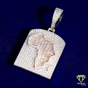 Colgante Hip Hop Personalizado con Letra para Hombre, con Moissanita Engastada a Mano y Plata 925 con Baño de Rodio, Joyería Certificada GIA - Product Image 1