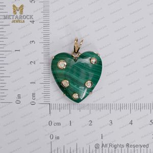 Pendentif Cœur en Diamant Naturel et Malachite, Bijou en Or 14 carats, Dos en Argent 925 Oxydé - Product Image 5