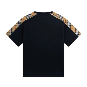 Camiseta Negra con Diseño a Cuadros, 100% Algodón Ecológico, Transpirable, Impresión Serigráfica, 220 Gramos, Manga Corta - Product Image 6