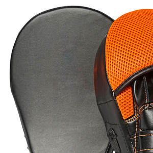 Protège-bras de boxe en cuir de haute qualité pour l'entraînement, type Thai Shield, doux et confortables, service OEM, personnalisables pour la boxe et le combat - Product Image 5