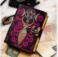 Carnet Grimoire en Cuir Véritable Fait Main, Triple Lune Pentagramme, Papier à Bords Frangés, Cuir Vintage des Ombres, Cahier Vierge