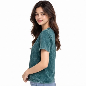 Camisetas de Algodón Personalizadas de Verano, Ecológicas, de Secado Rápido, Nueva Colección de Alta Calidad para Mujer, Corte Regular, Cuello en V, Lavado Ácido, con Servicio OEM - Product Image 3
