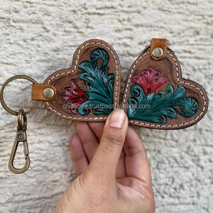 Llaveros de cuero tallados a mano, llaveros de cuero de forma exótica, accesorios de cuero, llaveros bonitos para Unisex - Product Image 2