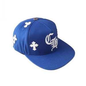 Casquette de baseball élégante avec une coupe moderne et une finition soignée qui apporte confort et confiance à toutes les tenues décontractées. - Product Image 5