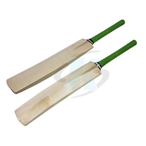 Reliable Sports <b>Equipment</b> <b>Cricket</b> Bat Featuring Strong Construction Comfortable Grip For Club Academy And Team Training - Product Image 6