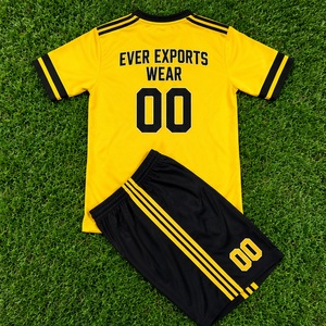 Tenue de football personnalisée jaune et noire à rayures, maillot et short de football par sublimation, kit de football au design classique, impression de logo sur mesure - Product Image 2