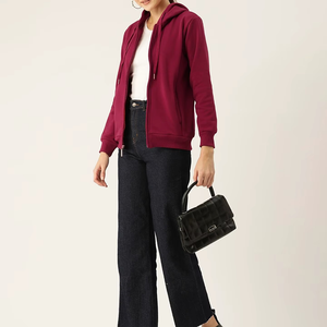 Sudadera básica para mujer, cómoda y holgada, hecha con tela de forro polar suave, material transpirable, corte relajado para uso diario. - Product Image 5