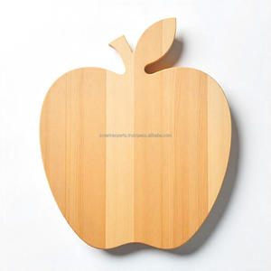 Tabla de Cortar de Madera de Haya Personalizada con Forma de Manzana, Apta para Lavavajillas, Antibacteriana, Duradera para Uso Doméstico y Profesional en la Cocina - Product Image 4