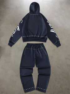 ชุดลำลองผู้ชาย เสื้อฮู้ดและกางเกงขายาวลายตัวอักษรสำหรับฤดูใบไม้ร่วง สีขาว ชุดเซ็ต 2 ชิ้น - Product Image 2