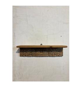 Étagère murale en bois artisanale avec sculpture florale |   Étagère murale multifonctionnelle rustique vintage pour salle de bain et salon - Product Image 1