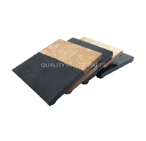 Meilleur nouveau design 4 pièces ensemble artisanat de qualité bois de manguier résine époxy sous-verre classique carré en bois tapis et tampons - Product Image 4