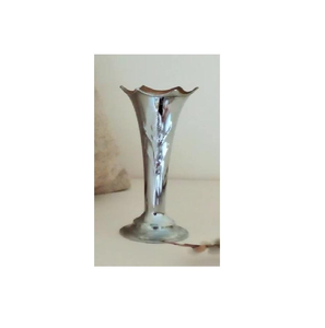 Ensemble de vases à fleurs en aluminium argenté brillant de haute qualité, décoration intérieure ultime - Product Image 1