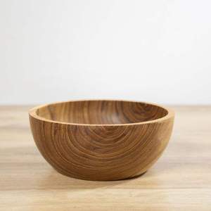 Ensemble de bols en bois artisanal de qualité supérieure, bols à salade et de service en bois massif naturel pour la cuisine, vaisselle durable et écologique en promotion - Product Image 5