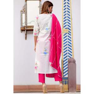 Magnifique ensemble de costume en mousseline de coton rose pour femme, peint à la main, avec dupatta brodée Gotta Jaal - Taille XS - Product Image 3