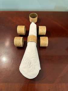 SAMI HANDICRAFTS ชุดแหวนผ้าเช็ดปากมุกชุบเงิน 8 ชิ้น ธีมโรแมนติก ชุดภาชนะบนโต๊ะอาหารสุดหรูสำหรับงานเลี้ยงสังสรรค์ในครอบครัว - Product Image 6