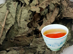 MÁS VENDIDO Hoja de Papaya Seca Viet Delta para Preparar Té y Alimento para Mascotas, Fácil de Beber, Bolsa de 3kg/PE, 12 Meses de Vida Útil, Modelo Festivo - Product Image 4