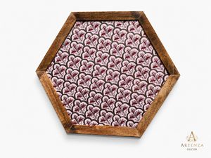 Plateau de service hexagonal moderne en bois d'acacia, fait main, avec motif floral, pour la maison, les restaurants et la restauration - Product Image 2
