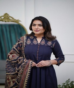 Women's Navy Blue Cotton Salwar Kameez Set Traditional Ethnic Wear Ankle-Length Regular Fit Party Quick Dry Wrinkle Free India - Product Image 2