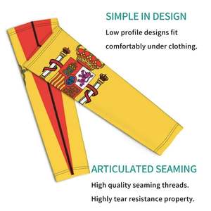 Maniche gialle stampate con design dello stemma spagnolo per uomo - Product Image 3