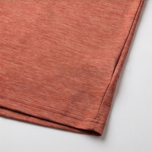 Polo Deportivo de Manga Corta para Hombre, Color Rojo Óxido, con Cierre, de Secado Rápido, Diseño Sólido, Corte Regular - Product Image 5