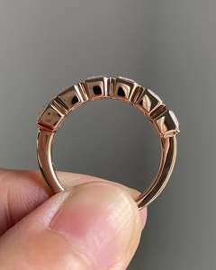 Anillo de Eternidad Completo con Moissanita Corte Esmeralda, Plata de Ley 925, Anillo de Compromiso y Boda - Product Image 5