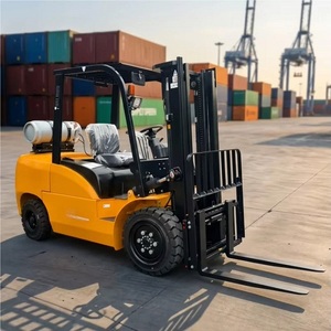 Chariot élévateur avec une puissance hydraulique élevée, conçu pour une manutention efficace des palettes pour les travaux de construction - Product Image 4