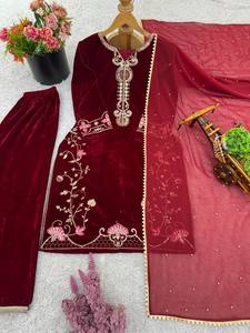 Conjunto Sharara de Terciopelo Viscosa Chinon con Estampado Floral Elegante de Kritva Fashion, con Dupatta, para Mujer, Largo hasta la Rodilla, Corte Regular, para Bodas y Diwali - Product Image 5