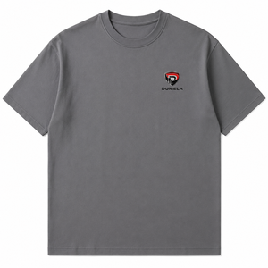 เสื้อยืดเดเมลาทรงปกติสำหรับผู้ชาย แขนสั้น คอกลม พิมพ์ลาย ผ้าถัก 100% คอตตอน ป้องกันขนร่วง ระบายอากาศได้ดี  แบบคัสตอมด้านหน้า - Product Image 1