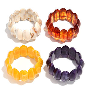 Bracelets en résine géométriques de luxe, mignons, vintage, tendance, noirs, beiges, ambre, marron, empilables, bijoux statement pour femme - Product Image 4