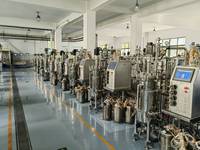 Fermenteur Industriel Bioréacteur en Acier Inoxydable Conteneur à Vapeur 50000L/2000L Assure un Mélange Uniforme des Nutriments, des Microbes et des Gaz (avec Pompe)