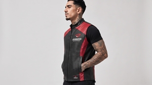Chaleco de cuero para hombre con costuras resistentes, forro suave, bolsillos prácticos y ajuste cómodo para motociclismo, uso casual y al aire libre. - Product Image 3