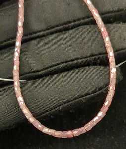 Cuentas de Diamante Rosa Natural de Alta Calidad al por Mayor, Tubulares Facetadas de 1.5mm-2.5mm, Cilindros Sueltos en Hilo de 15 Pulgadas para Joyería a Granel - Product Image 4