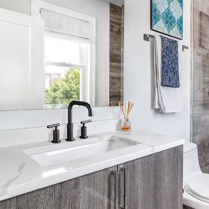 Rubinetto da Bagno Nero Opaco a Doppia Maniglia da 8 Pollici con Scarico Pop-Up per Lavabo - Product Image 3