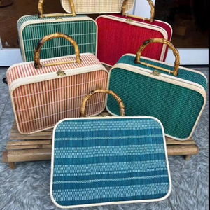 Vietnam Manufacturer Supply Square Bamboo Basket with Handle Natural Storage Basket for Fruit <b>Cake</b> Bulk Export Supplier - Product Image 1